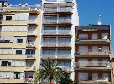Ar Camps Apartament *